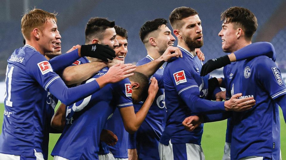 Schalke 04 31 maç sonra kazandı