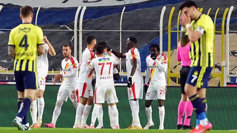 Göztepe’den Fenerbahçe’ye çelme