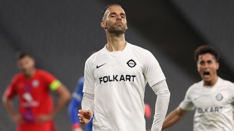Altay’ın en golcü ismi Paixao formasını çıkarmadı