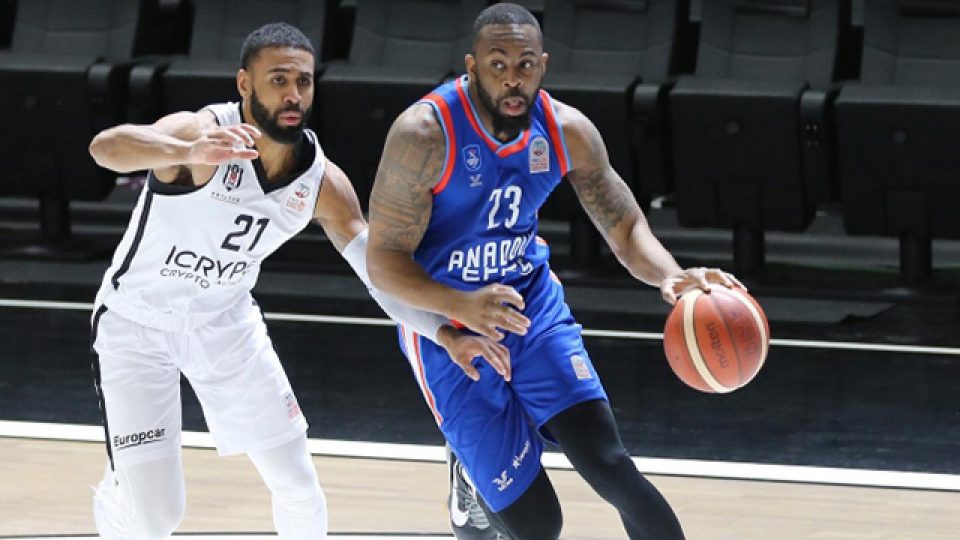 Anadolu Efes finalde