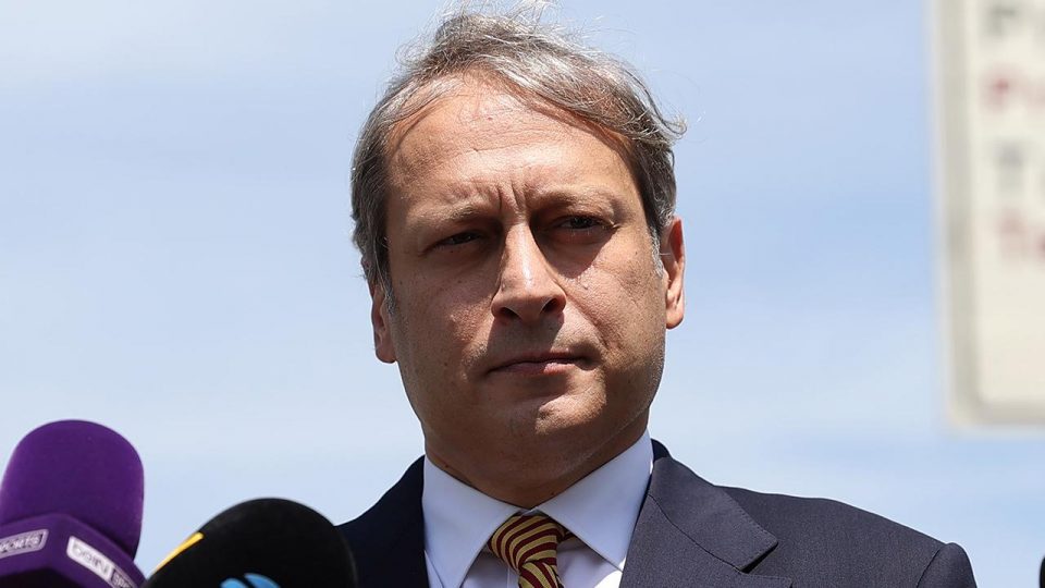 Burak Elmas “birleşme” taleplerine sıcak bakmıyor