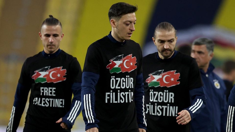 Fenerbahçe-Sivasspor maçında Filistin’e destek
