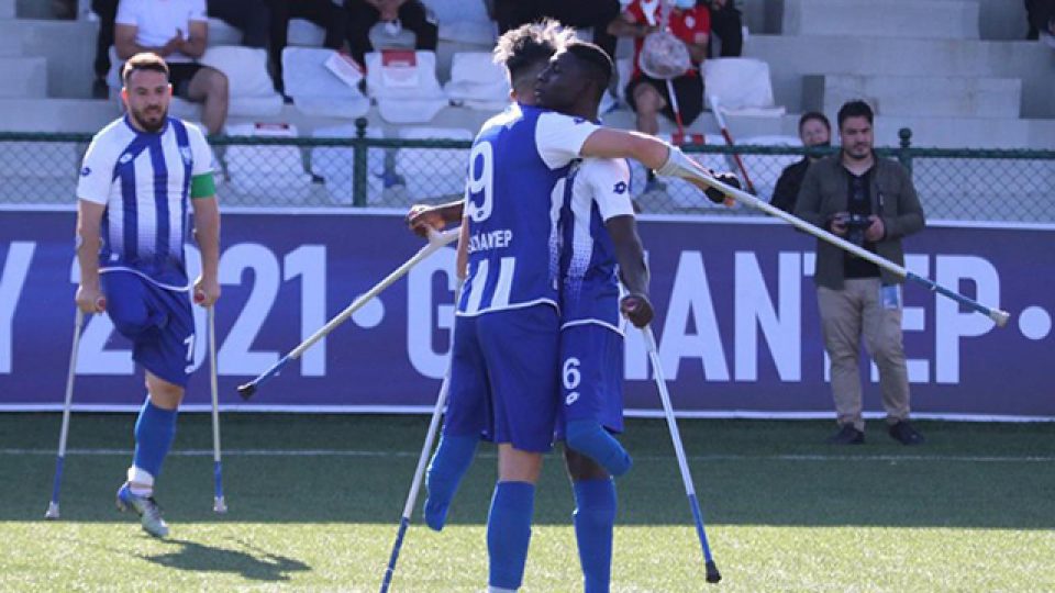 Şampiyon Şahinbey Belediyespor