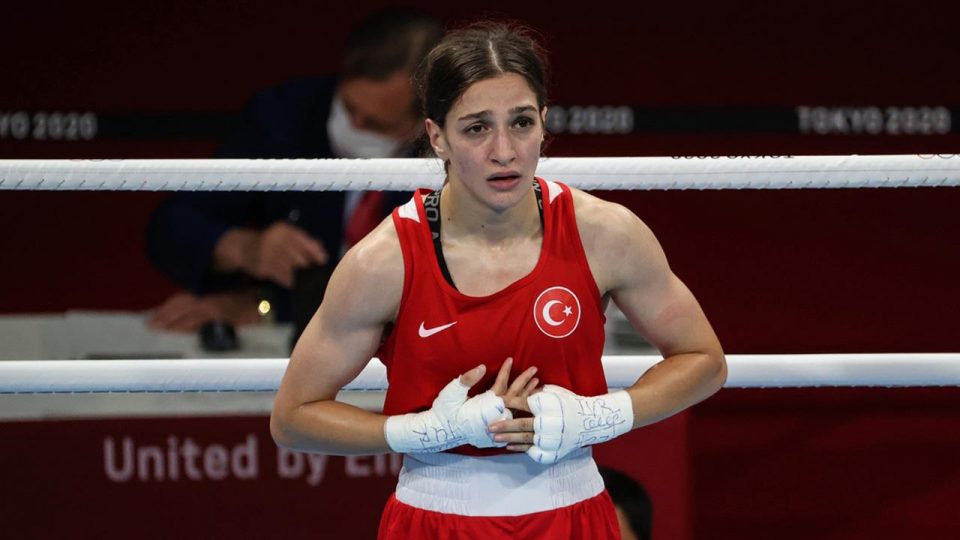 Buse Naz Çakıroğlu: Mutluyum ama bir o kadar da hüzünlüyüm